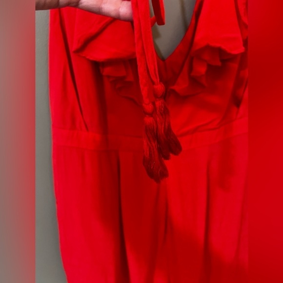 Chelsea & violet Coral
Embroidered Ruffle Romper size large boho vaca - Picture 7 of 9